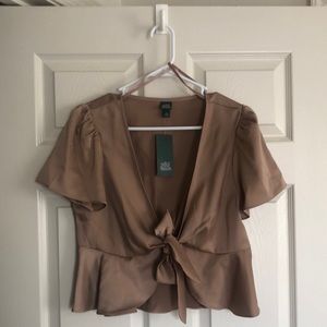 Wild Fable Taupe Cropped Short Sleeve Tie Front Flutter Top | Size M